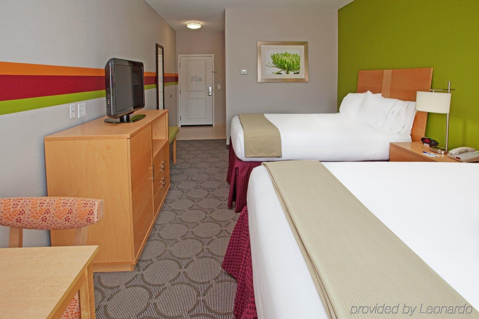 Holiday Inn Express Hotel & Suites Clute-Lake Jackson By Ihg Habitación foto